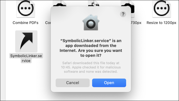 初めて SymbolicLinker.service を開く