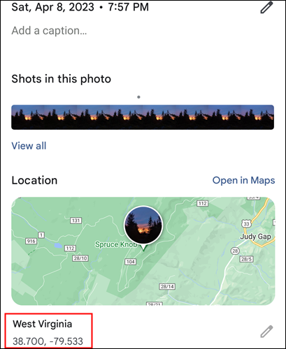 Koordinat GPS ditampilkan di bawah peta di aplikasi Foto.
