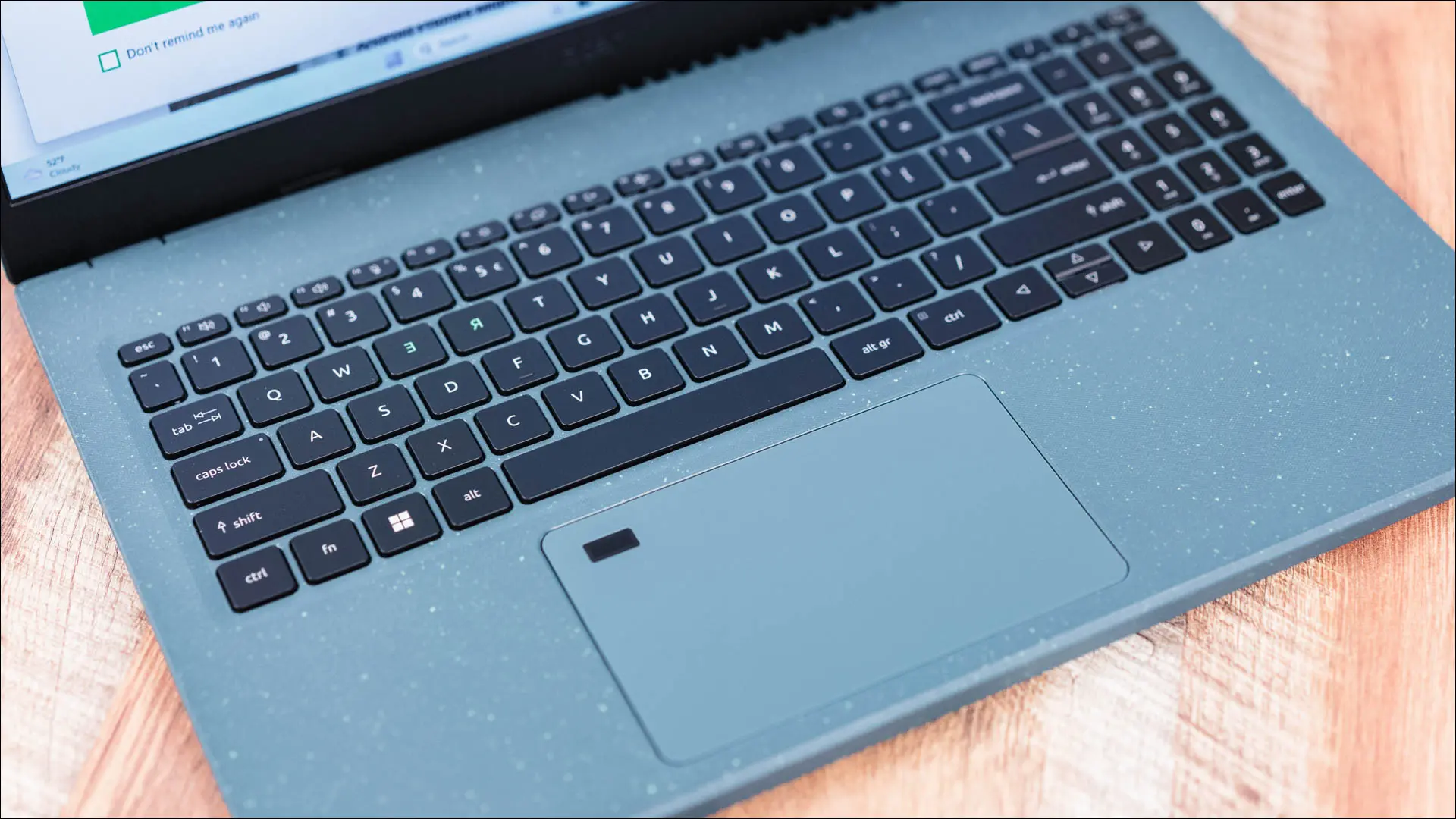 Keyboard dan trackpad di Acer Aspire Vero 15-