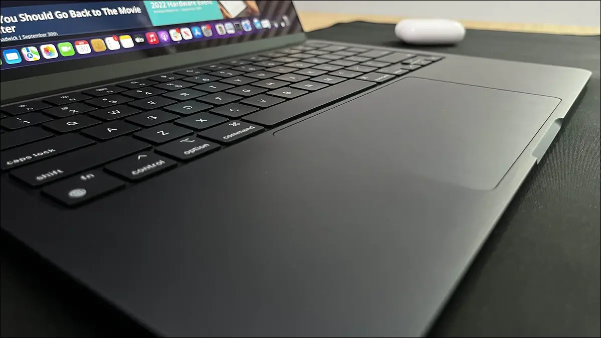 Tastatură și trackpad MacBook Air M2