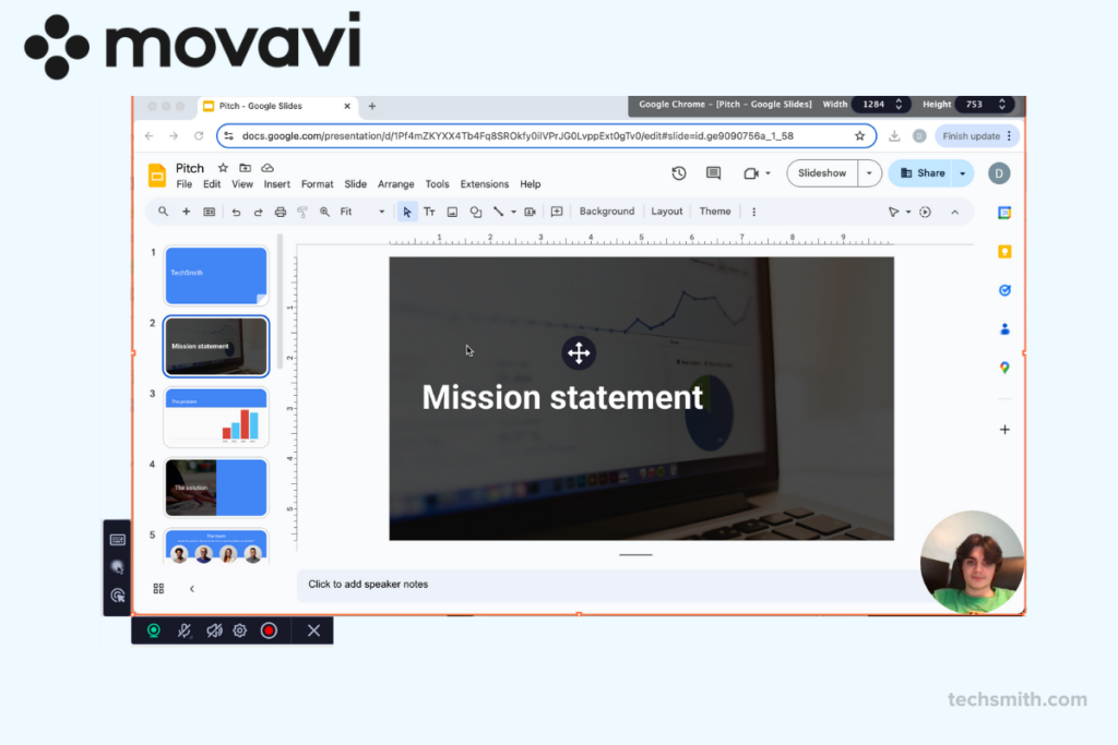 Perekam layar Movavi yang menampilkan presentasi Google Slide dengan overlay webcam, menekankan kemampuannya untuk merekam presentasi dengan narasi video.